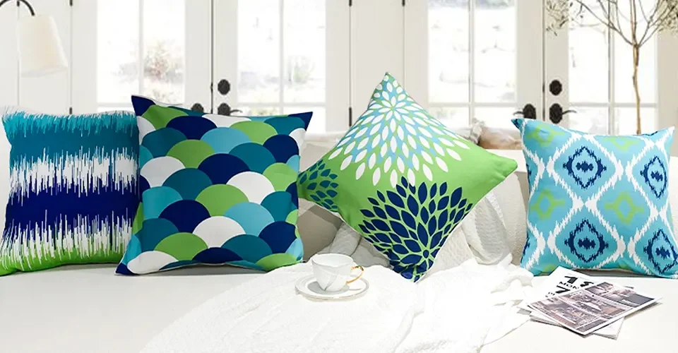 The Art of Throw Pillow Decor - Insights from Experts