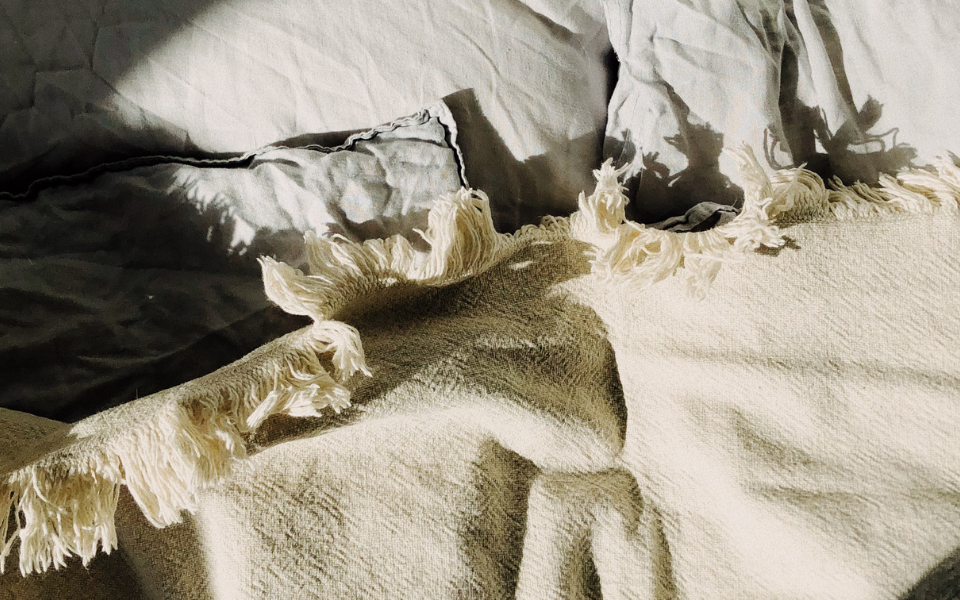 What to look for when choosing high-quality warm bedding